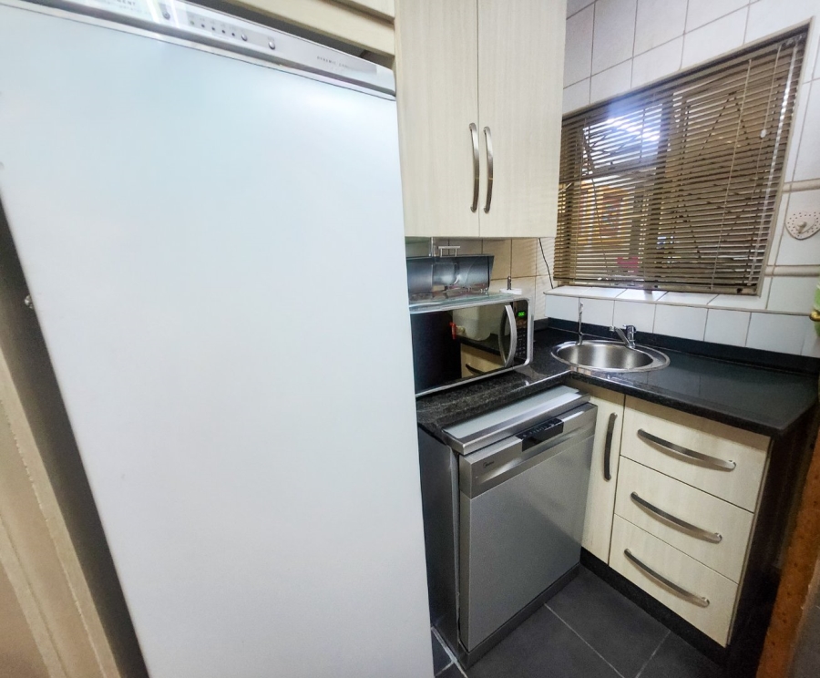 4 Bedroom Property for Sale in Flamwood North West